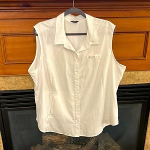 Eddie Bauer women’s top